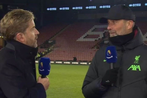 ไม่ขำด้วย! ‘คล็อปป์’ จวกพิธีกร เหตุแซวชอบแข่งคู่แรก