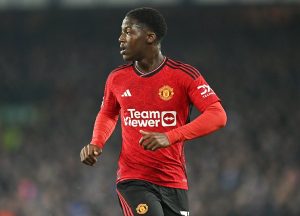 ผีไม่รีบขยายสัญญา ‘ไมนู’ พ่วงอัพค่าเหนื่อย