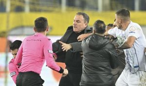 ปธ.สโสมรตุรกีโดนจับหลังก่อเรื่องชกเปา