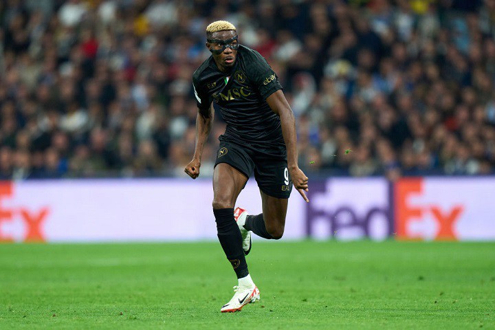 ปธ.นาโปลียันสัญญาใหม่ ‘โอซิมเฮน’ รอแค่เซ็นเท่านั้น