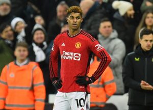 หมามุ่ยจวก ‘แรช’ หน้าบึ้งตอนเปลี่ยนตัว-‘บรูโน่’ ยืนตำแหน่งมั่ว