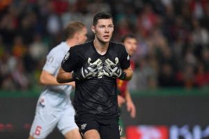 ผึ้งเสริมต่อจ่อคว้า ‘วัลดิมาร์สัน’ นายด่านไอซ์แลนด์