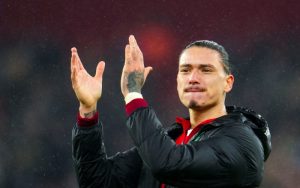 คนอื่นไม่ทำ… JK ปลื้ม ‘หนูน’ ใจกว้างส่งเพื่อนยิง