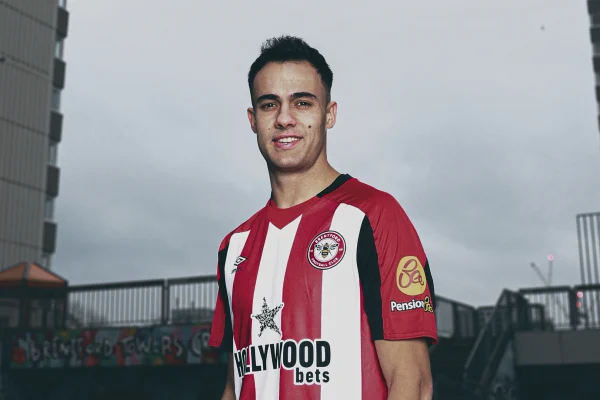 ไก่เฟิร์มปล่อย ‘เรกีลอน’ ให้ผึ้งยืมจนจบซีซั่น