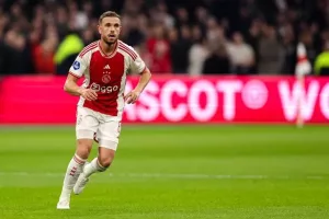 อาแย็กซ์เตรียมตั้ง ‘เฮนโด้’ กัปตันคนใหม่แม้เล่นแค่นัดเดียว