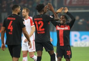 ผีพร้อมปล่อย 2 แข้ง เปิดทาง ‘ฟริมปง-ทัปโซบา’