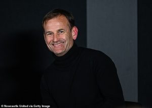 ผีเคยสน! สื่อปูดหงส์แอบเหล่ ‘ผอ.สาลิกา’