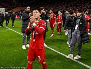 เครื่องจักร! JK ชมเปาะ ‘เอ็นโด’ สุดฟิตไม่เหมือนอายุ 31