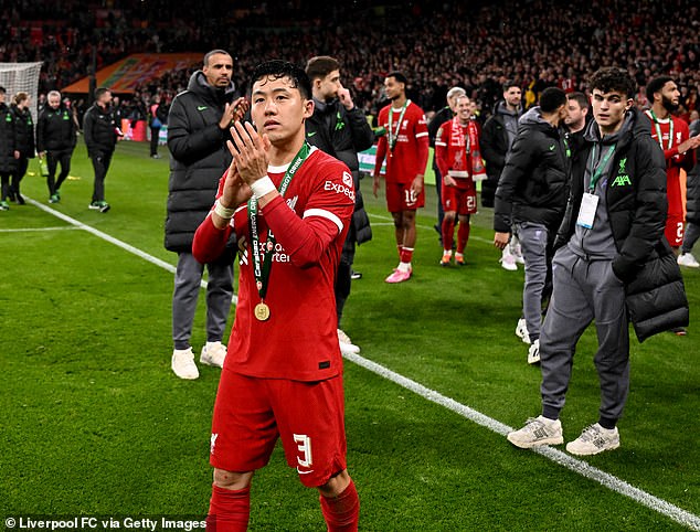 เครื่องจักร! JK ชมเปาะ ‘เอ็นโด’ สุดฟิตไม่เหมือนอายุ 31