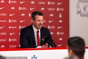 CEO หงส์บินคุย FSG ตั้ง ผอ.กีฬา, กุนซือใหม่