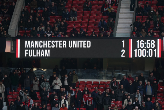 แบบนี้เอง! ‘เพจเจ้าสัว’ หยอกรู้ที่มา ‘โรงละครความฝัน’