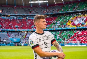 ลุยยูโร! ‘โครส’ เฟิร์มคัมแบ็คช่วยอินทรีเหล็ก