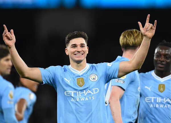 เป๊ปซูฮกฟอร์ม ‘อัลวาเรซ’-เสียดาย ‘ฮาลันด์’ เล่นนานไม่ได้