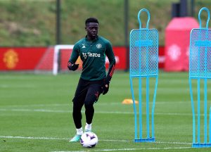 ผีเตรียมส่ง ‘ฟอร์สัน’ ตัวจริงนัดแรกแทนฮอยลุนด์ที่เจ็บ