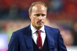 ‘ไอซ์เบิร์ก’ จับมือเค้าท์, ลาร์สสันหาซื้อทีมอังกฤษ