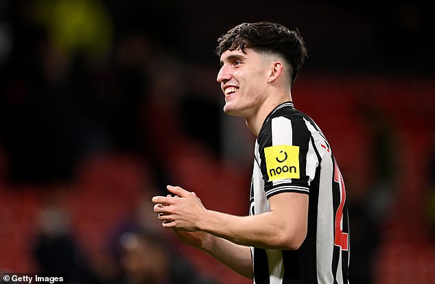 ทริปเปียร์เชียร์ ‘ลิฟราเมนโต้’ สืบทายาททั้งสโมสร, ทีมชาติ