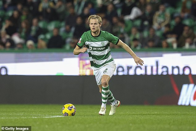 เด็กปืน! ไก่จ้อง ‘ฮุลมานด์’ เติมกลาง