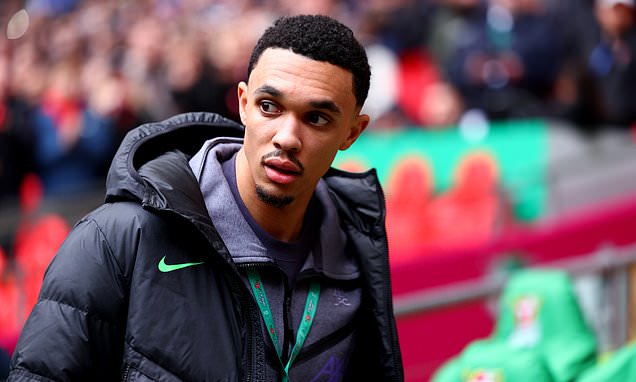 เซาธ์เกตเสียดายอดลอง TAA ยืนกลางต่อเนื่อง