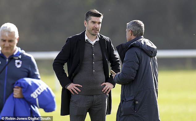 งานแรกหาโค้ชใหม่! หงส์คุยลงตัวตั้ง ‘ฮิวจ์ส’ ผอ.กีฬา