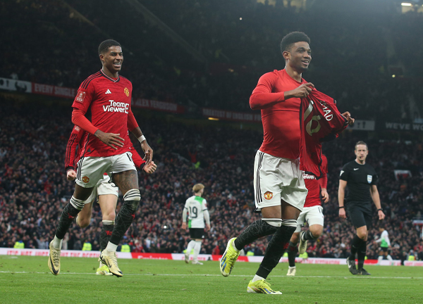 ‘บรูโน่’ วอนเปลี่ยนกฎแจกใบเหลืองนักเตะถอดเสื้อดีใจ