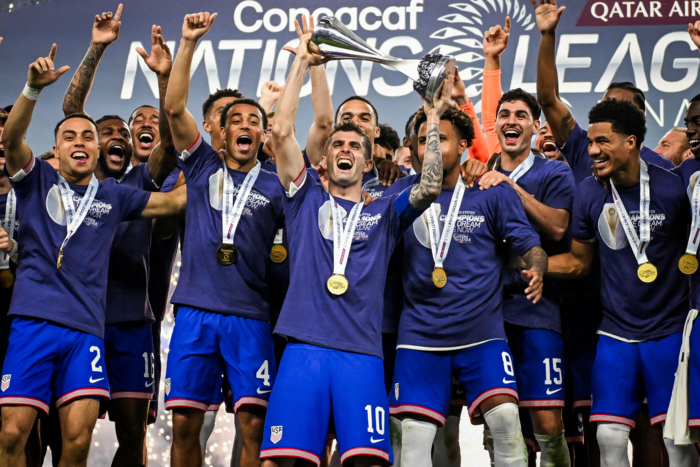 อดัมส์ซัดงาม! ‘ลุงแซม’ เชือดจังโก้ 2-0 ชูถ้วยเนชั่นส์ ลีก