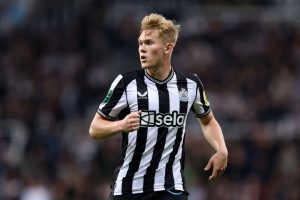 ‘ฮาว’ มั่น ‘ฮอลล์’ ได้เป็นแข้งสาลิกาไปอีกหลายปี