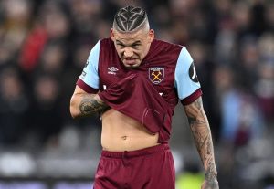 เผย ‘ฟิลลิปส์’ หลุดโผ ‘สิงโต’ อุ่นเกือกเดือนนี้