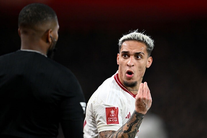 เผยตำรวจยังเดินหน้าสืบสวน ‘แอนโทนี่’ ทำร้ายแฟน