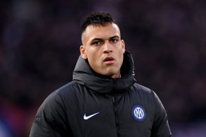 งูพบเอเยนต์ถกสัญญาใหม่ ‘เลาตาโร่’ อีกรอบ