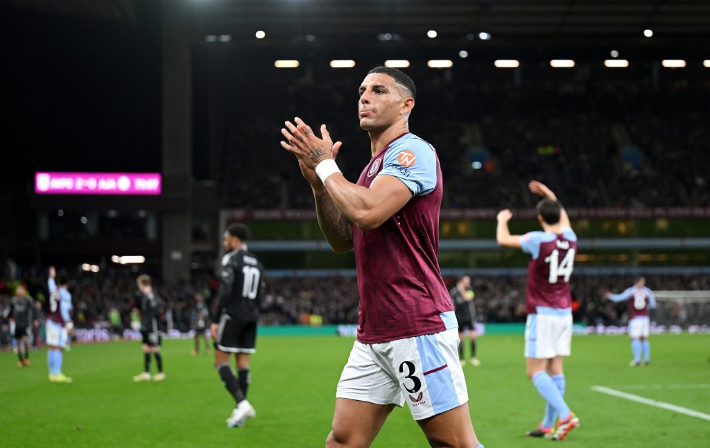 วิลล่ายวบ! ‘อูไน’ เผยรอเช็คอาการ ‘คาร์ลอส+วัตกินส์’