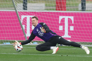 สเตเก้นลงแทน! ‘นอยเออร์’ เจ็บถอนทัพอินทรี