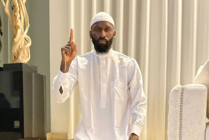 นิ้วชี้เป็นเหตุ! ‘รูดิเกอร์’ ฟ้องนักข่าวโยงหนุนไอซิส