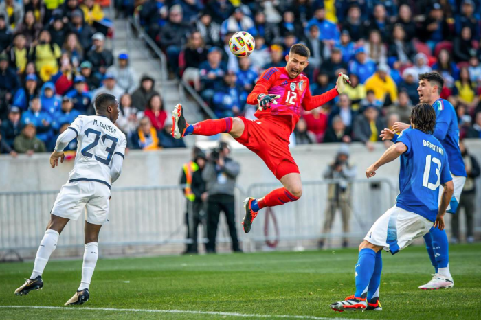 ‘วิคาริโอ’ ปลื้มเฝ้าเสานัดแรกให้ ‘อัซซูรี่’