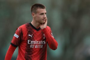 สื่อโหมเรือหวังชิงตัว ‘คามาร์ด้า’ จากอกมิลาน