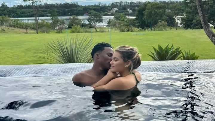 ‘เอนดริค’ เผยมีสัญญาแฟนสาว “ห้ามบอกรักกัน”