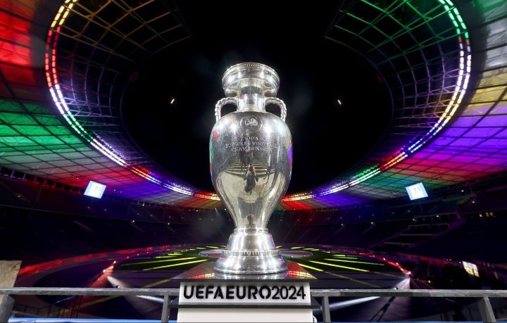 จอมยัวะระวัง! ยูฟ่าออกโรงเตือนชาติแข่งยูโรห้ามโวยเปา