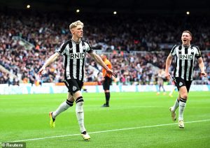 ‘กอร์ดอน’ แผล่บ ‘ฮาว’ ปรับแท็กติกพิชิตไก่