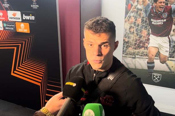 ตามดูอยู่นะ! ‘ชาก้า’ อวยพรปืนโชคดีลุ้นแชมป์โค้งสุดท้าย