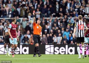 ‘กอร์ดอน’ บ่นเซ็งโดนไล่เตะบอลถ่วงเวลา