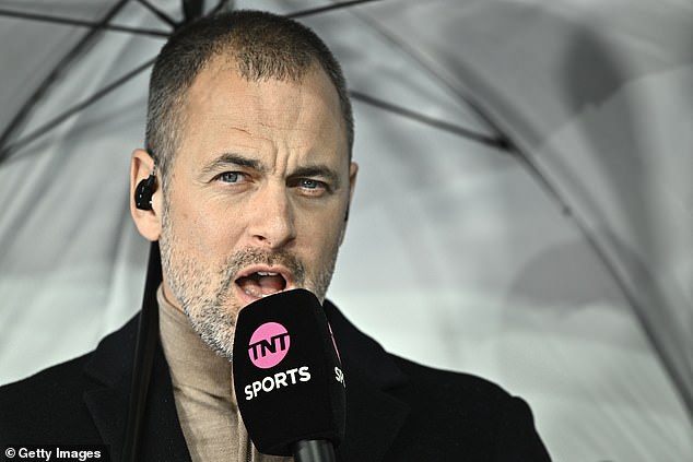 ‘โคลหล่อ’ เชียร์ไก่จบท็อปโฟร์