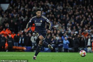 ‘จู๊ด’ ชมราชันดวลเป้าสุดนิ่งพิชิตเรือ