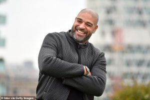 ฟ้องแน่! ‘อาเดรียโน่’ ปัดเสียบนักกล้ามบ้านแตก