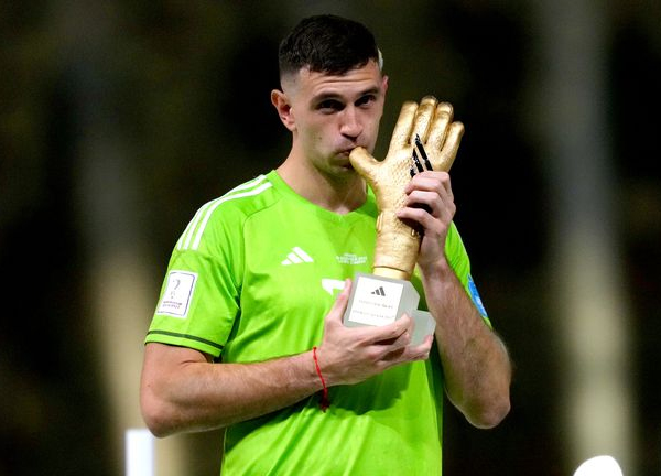 ผนึกกำลังเมสซี่?! ‘มาร์ติเนซ’ รับอยากช่วยฟ้าขาวลุยโอลิมปิก