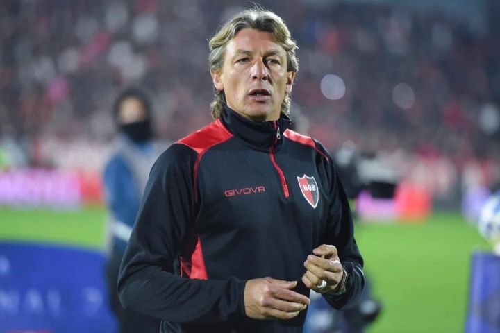 ‘ต้า’ ลุยทาบ ‘ไอน์เซ์’ นั่งมือขวาแทน ‘สตุยเฟนเบิร์ก’