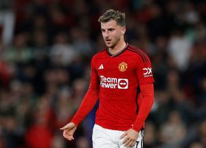 เมาท์เจ็บอีก! คัมบวาล่าเดี้ยงด้วยผีส่อใช้ ‘คาเซ’ ยืนเซ็นเตอร์