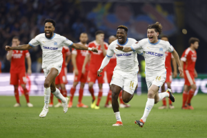 ‘ดิมาเรีย’ ยิงชนเสา! OM ชนะจุดโทษผ่านเบนฟิก้าสู่รอบ 4 ทีม