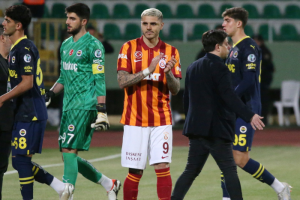 เฟเนบาห์เช่วอล์คเอ้าท์! ‘กาลา’ ชูแชมป์บอลถ้วยตุรกี