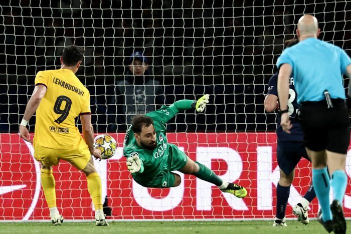 ตัวสูงไม่ช่วย! ริโออัด ‘น้องดอน’ ตัดพลาดโดนบาร์ซ่ายิง