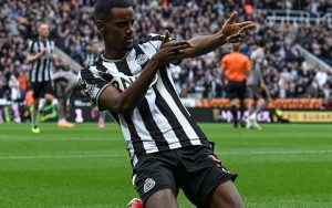 ‘ฮาว’ ย้ำสาลิกาต้องรั้ง ‘อิซาค’ แข้งชั้นยอดให้อยู่