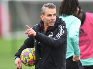 เฟเยนอร์ดเล็ง ‘มือขวาอาร์เตต้า’ เสียบแทน ‘สล็อท’